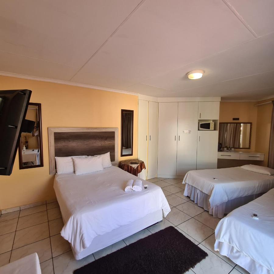Ethen Guesthouse 波罗克瓦尼 外观 照片
