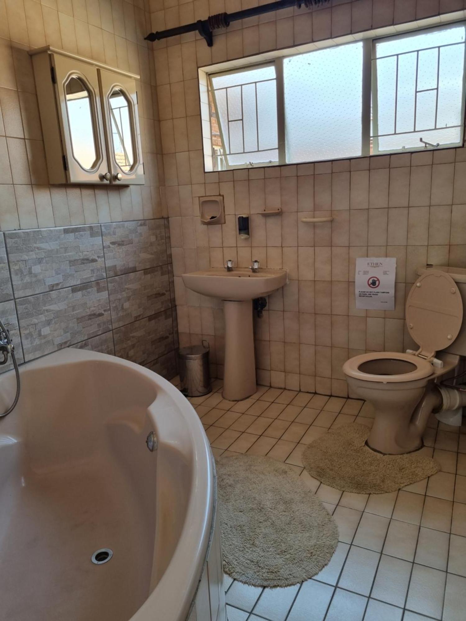 Ethen Guesthouse 波罗克瓦尼 外观 照片