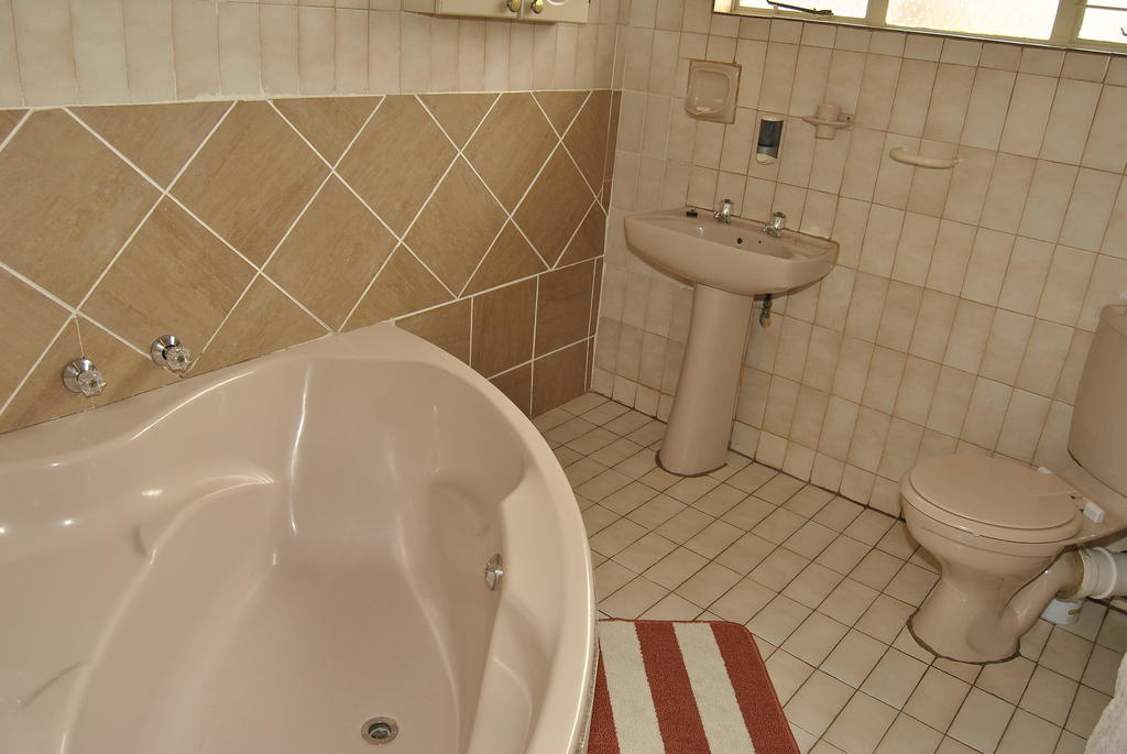 Ethen Guesthouse 波罗克瓦尼 客房 照片
