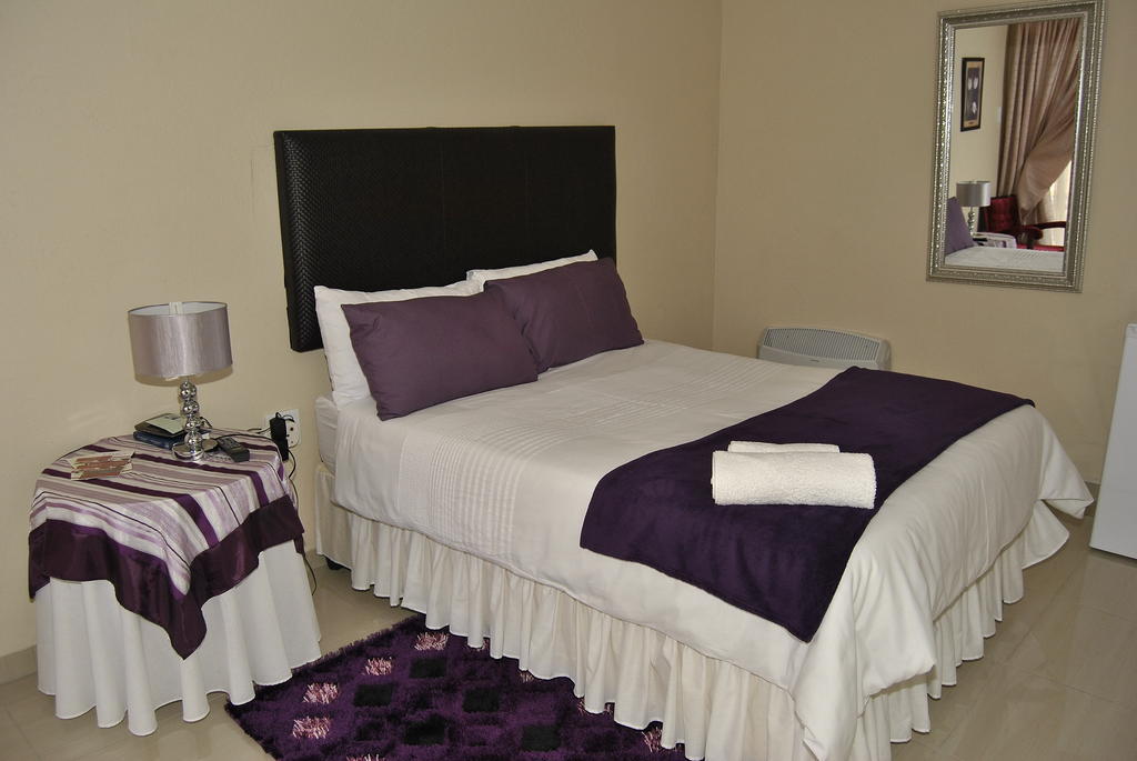 Ethen Guesthouse 波罗克瓦尼 外观 照片