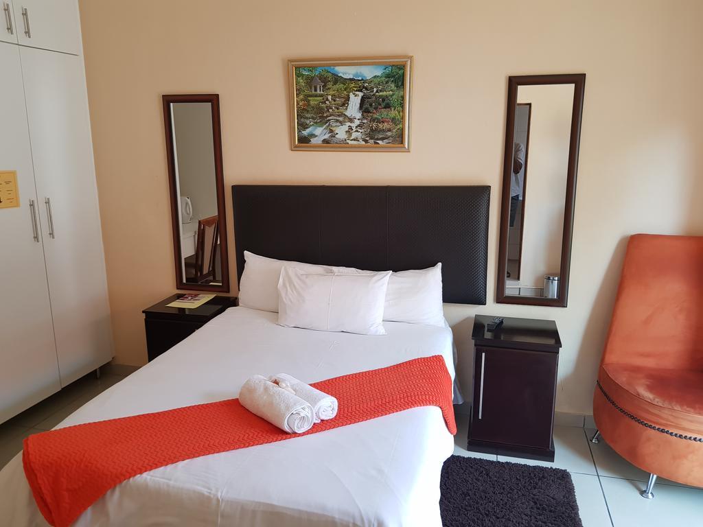 Ethen Guesthouse 波罗克瓦尼 外观 照片